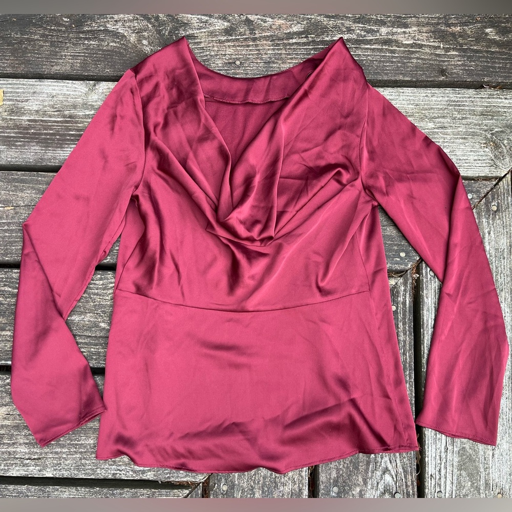 Dynamite Small Garnet Top